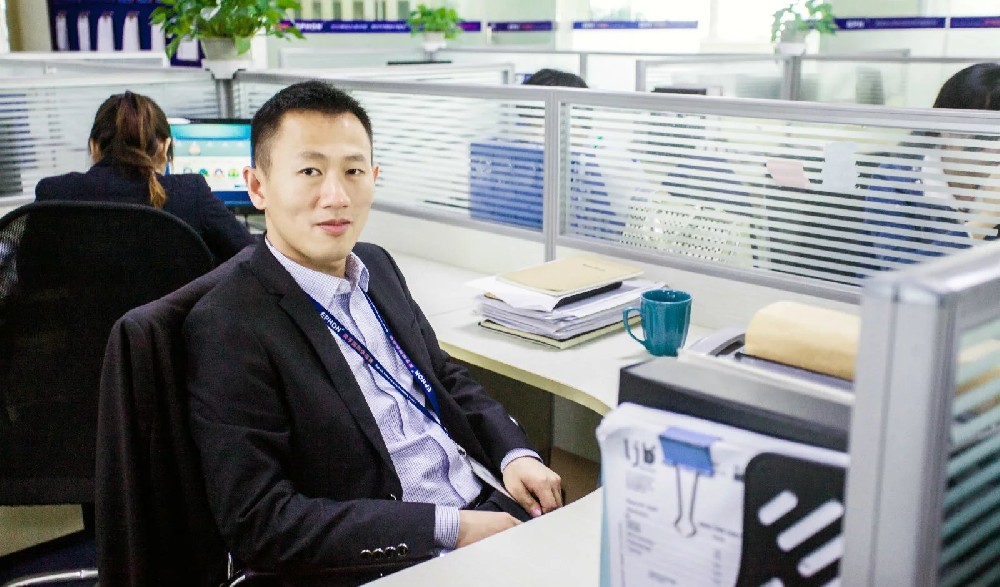 化妝品項目部-業務經理